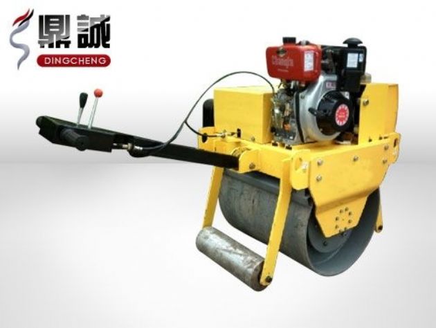 點(diǎn)擊查看詳細(xì)信息<br>標(biāo)題：重型手扶式單鋼輪壓路機(jī) 閱讀次數(shù)：13414