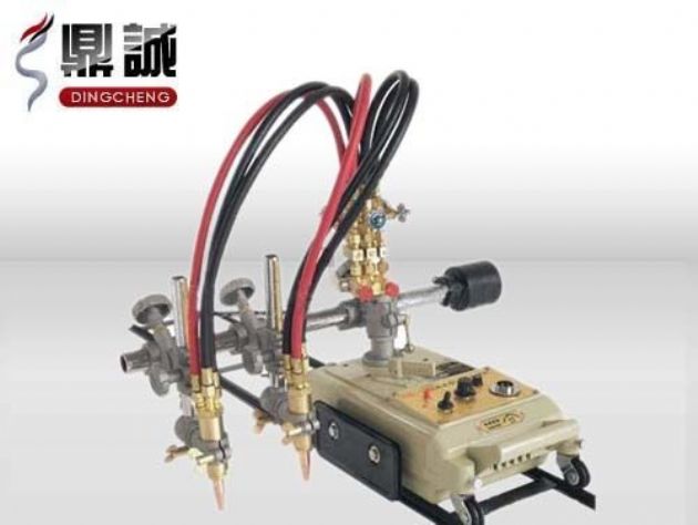 點擊查看詳細信息<br>標題：雙頭多頭火焰切割機 閱讀次數(shù)：4764