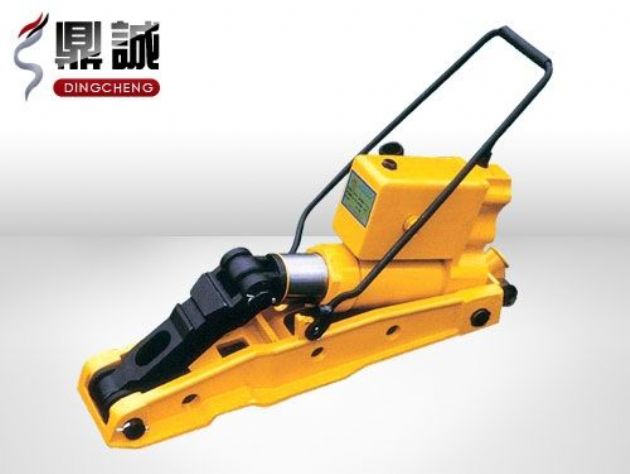 點(diǎn)擊查看詳細(xì)信息<br>標(biāo)題：液壓起撥道機(jī) 閱讀次數(shù)：4366
