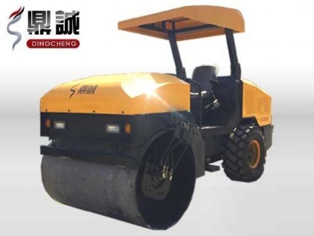 點(diǎn)擊查看詳細(xì)信息<br>標(biāo)題：4噸單鋼輪振動(dòng)壓路機(jī) 閱讀次數(shù)：13680